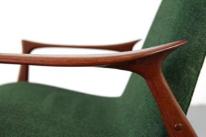 Easy_Chair_Model_240_by_Arne_Hovmand_Olsen_for_Mogens_Kold_green_Web_10_l