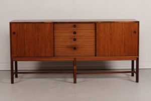 Kai Lyngfeldt Larsen, skænk